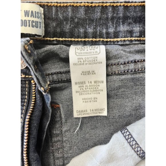 Levi Strauss Boot cut Stretchy Jeans, Size 14 Misses, (SKU-B35) - Picture 8 of 10